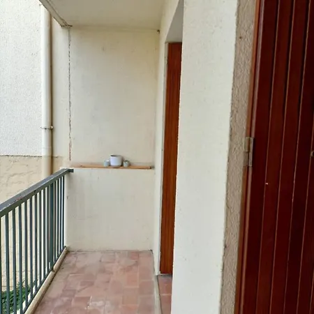 Proche Avec Terrasse Et Jardin Privatif * Hyeres
